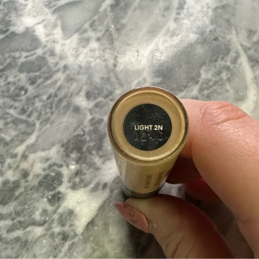 BareMinerals Liquid Mineral Concealer‎ Light